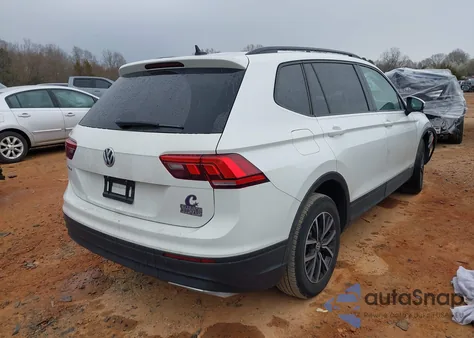 2021 Volkswagen Tiguan 2.0T S z USA, uszkodzony, nr VIN 3VV1B7AX6MM077365